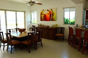 Iz Cay Luxury Ocean Front Villa