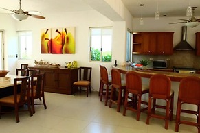 Iz Cay Luxury Ocean Front Villa