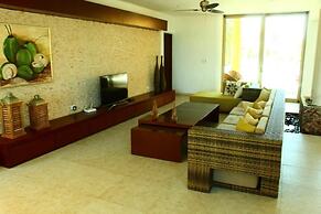 Uinic Chay Luxury Ocean Front Villa
