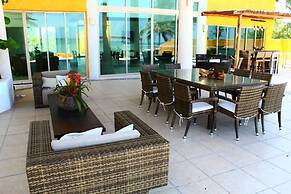 Uinic Chay Luxury Ocean Front Villa