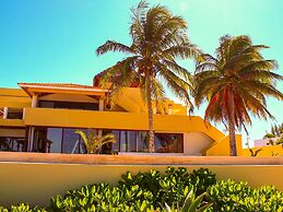 Maax Cay Luxury Ocean Front Villa