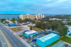Aladdin Motel By OYO Merritt Island