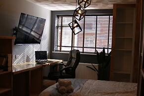 College Street Abode - Guest House