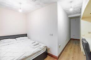 College Street Abode - Guest House