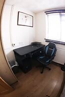 College Street Abode - Guest House