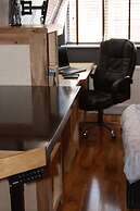 College Street Abode - Guest House
