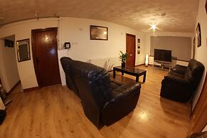 College Street Abode - Guest House