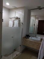 HS HOTSSON Smart León Centro Max