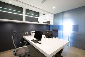 HS HOTSSON Smart León Centro Max