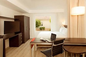Stain Loft & Suites