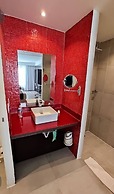 Stain Loft & Suites