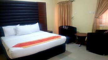 Blue Springs Hotel