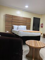 Blue Springs Hotel