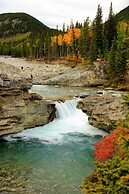 WindTower Resort - 1 BR Suite or 1 Single Room