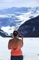 WindTower Resort - 1 BR Suite or 1 Single Room