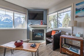 Banff Boundary Lodge-Mountain View Condo