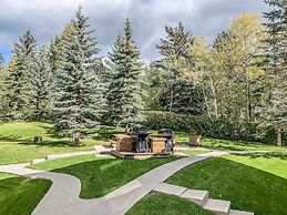 Banff Boundary Lodge-Mountain View Condo