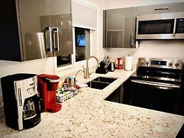 Banff Boundary Lodge-Mountain View Condo