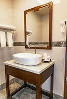 Golden Bay Belize Hotel