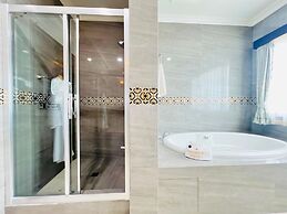 Golden Bay Belize Hotel