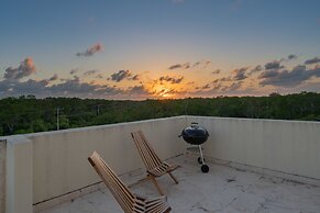 Valhalla Residence by Biwa