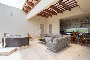 Valhalla Residence by Biwa