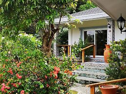 Garden Bungalows Resort