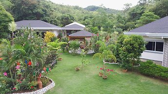Garden Bungalows Resort