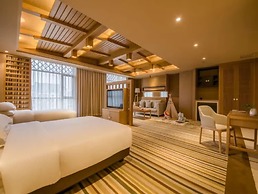 Vyluk J Hotel South Asian Garden Dianchi