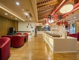 Vyluk J Hotel South Asian Garden Dianchi