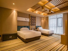 Vyluk J Hotel South Asian Garden Dianchi