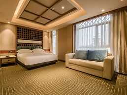 Vyluk J Hotel South Asian Garden Dianchi