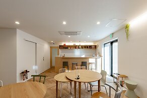 plat hostel keikyu haneda home