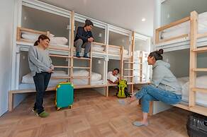 plat hostel keikyu haneda home