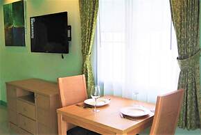 Corner 1 Bedroom Condo