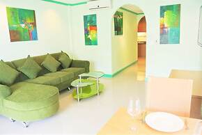 Corner 1 Bedroom Condo