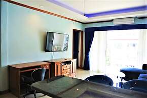 2 bed Condo Baan Suan Lalana