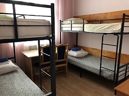 Domino - Hostel