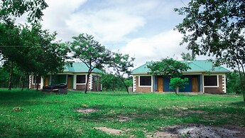 Mantis Lodge & Camping Site