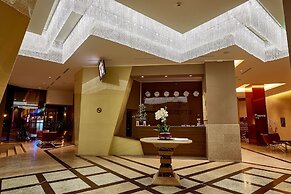 Central Plaza Hotel