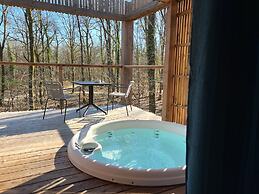 Loire Valley Lodges - Hotel