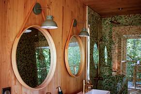 Loire Valley Lodges - Hotel