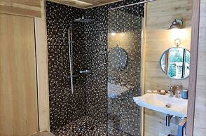 Loire Valley Lodges - Hotel
