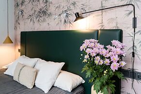 Welldone Quality - Crystal Pool