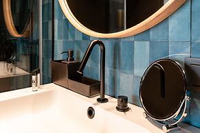 Welldone Quality - Crystal Pool