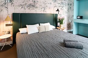 Welldone Quality - Crystal Pool