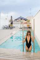 Welldone Quality - Crystal Pool