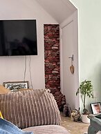 Inviting 2-bed Cottage in Newcastle Emlyn