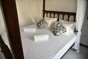 Wagon Wheel Inn - Hostel