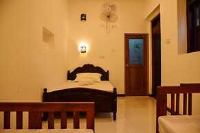 Wagon Wheel Inn - Hostel